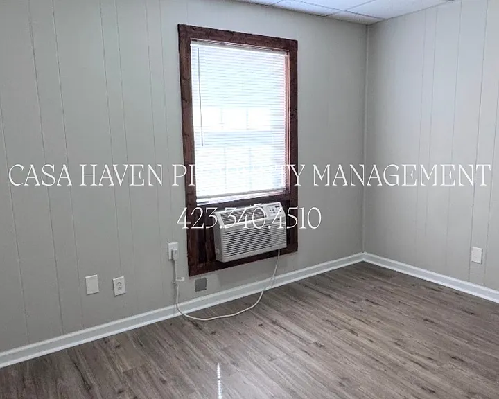204 E Watauga Ave — Photo 11