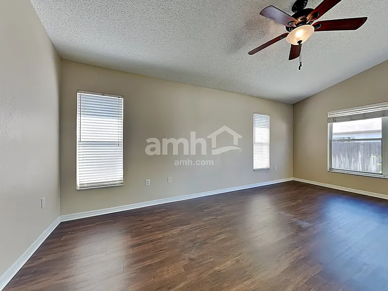 10250 Peoples Loop — Photo 9