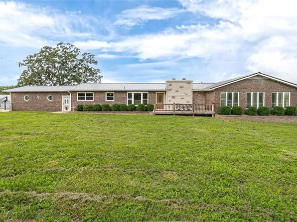 626 N Commercial St, Crocker, MO 65452