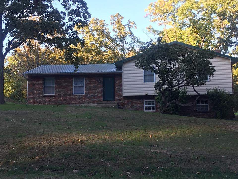 1st image of 636 Parkwood Dr