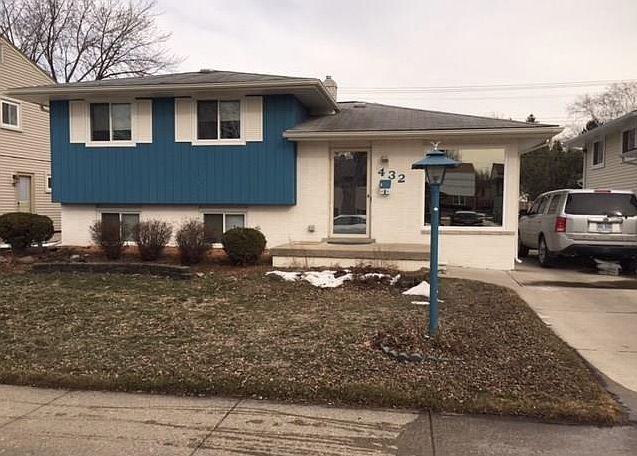 1st image of 432 Kinross Ave