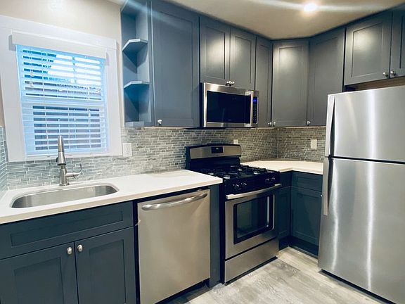 2nd image of 512 23rd Ave APT 3