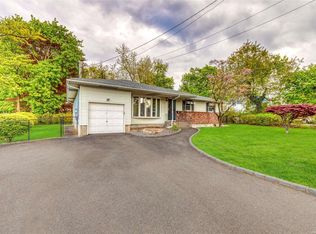 414 Old Bridge Rd, Northport, NY 11768