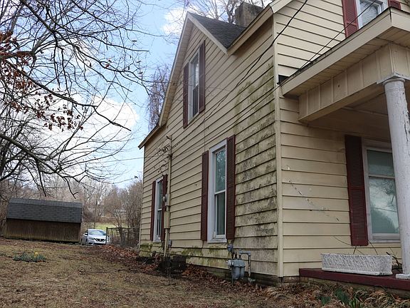 2nd image of 338 N 3rd St