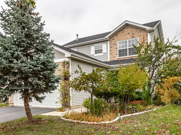 1759 S Fallbrook Dr, Round Lake, IL 60073