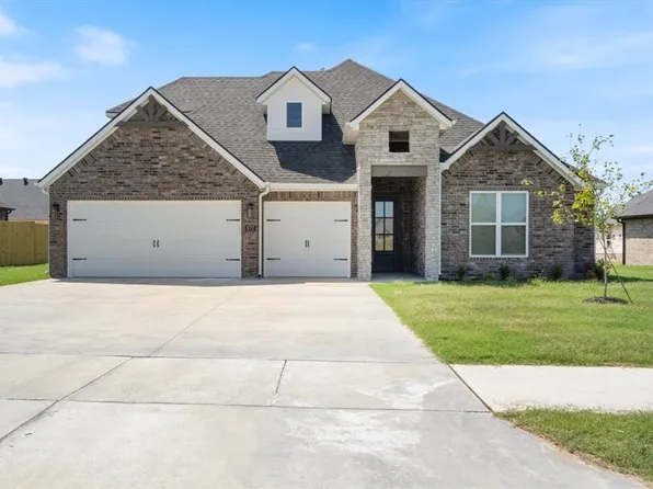 877 Ardiano Ave, Tontitown, AR 72762