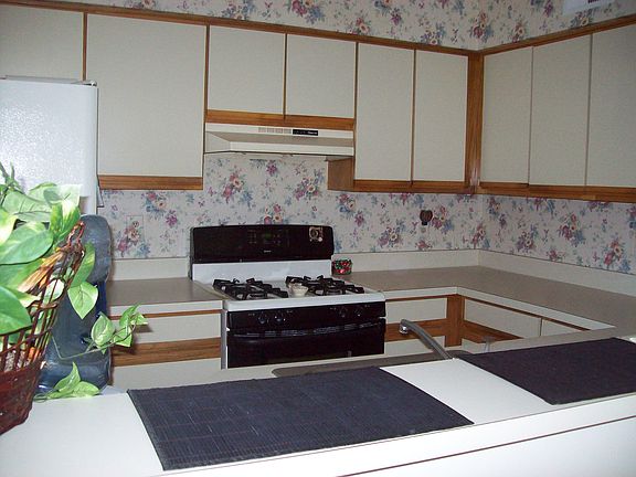 2nd image of 5 Willow Cir #903