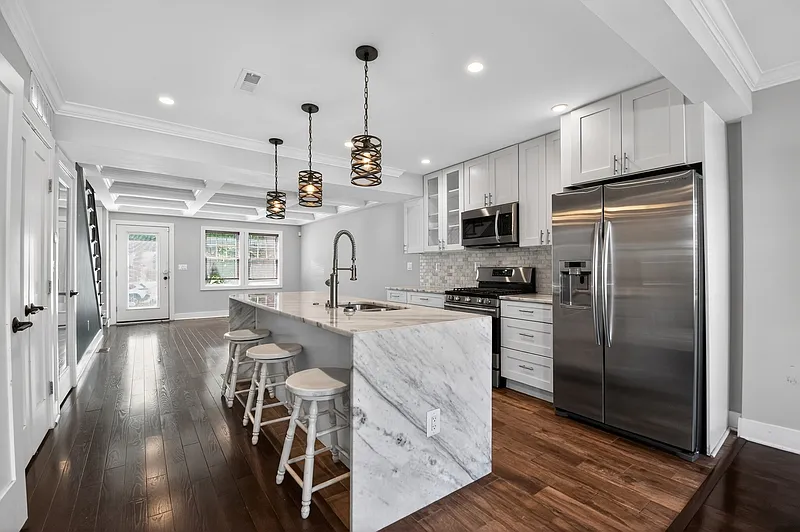 4 bed, 3.5 bath, 1802 sqft, $4,600 — Photo 3