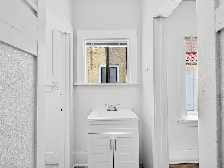 1074 Obispo Ave — Photo 12