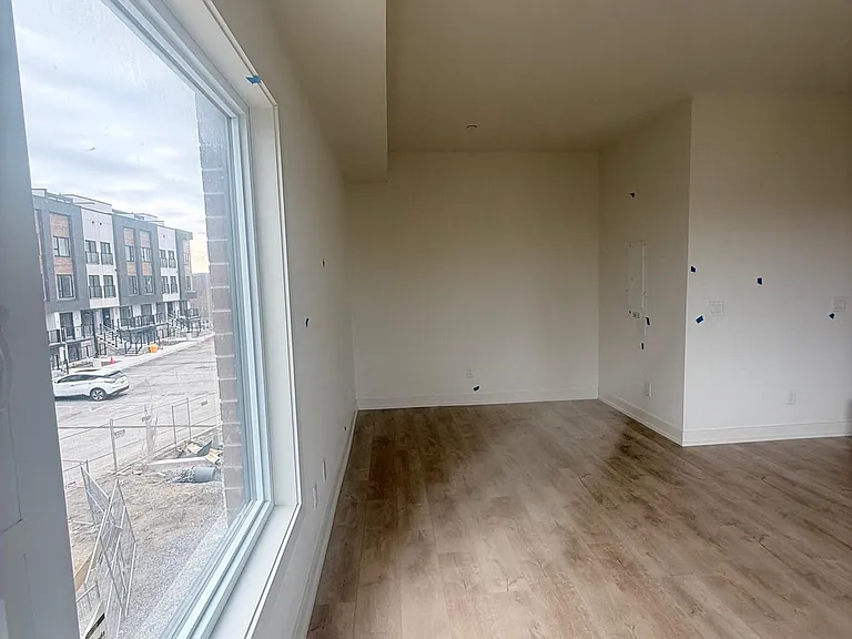 16 Melbourne Ave #320B — Photo 9