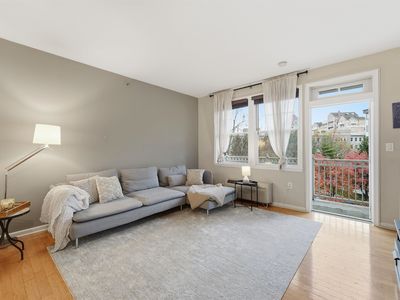 4 Constellation Pl APT 306, Jersey City, NJ, 07305