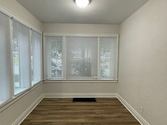 2nd image of 236 S Kenilworth Ave #1