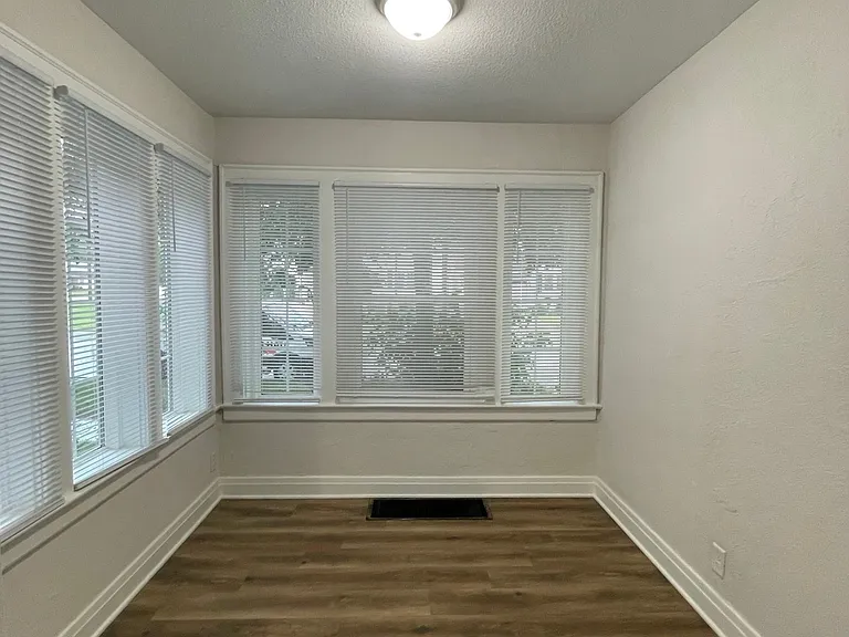 236 S Kenilworth Ave #1 — Photo 2