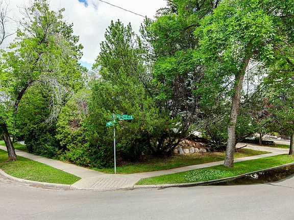 4th image of 24 Grenfell Ave