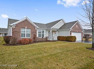 2520 Edgewater Dr, Elgin, IL 60124