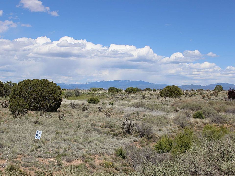 1st image of 17 Calle Capulin
