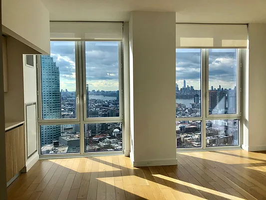 Rented by Stonehenge NYC LLC | media 3