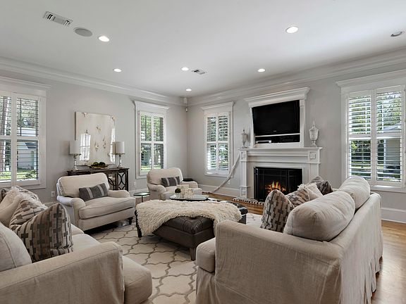 5th image of 510 Forest Hill Dr