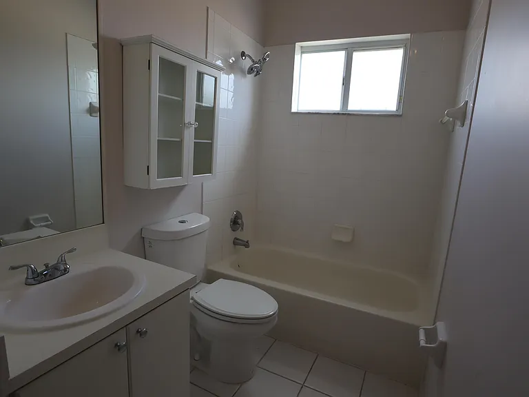 2202 SE 17th Ave — Photo 20