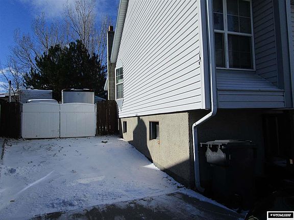 3rd image of 1045 Chugwater Dr