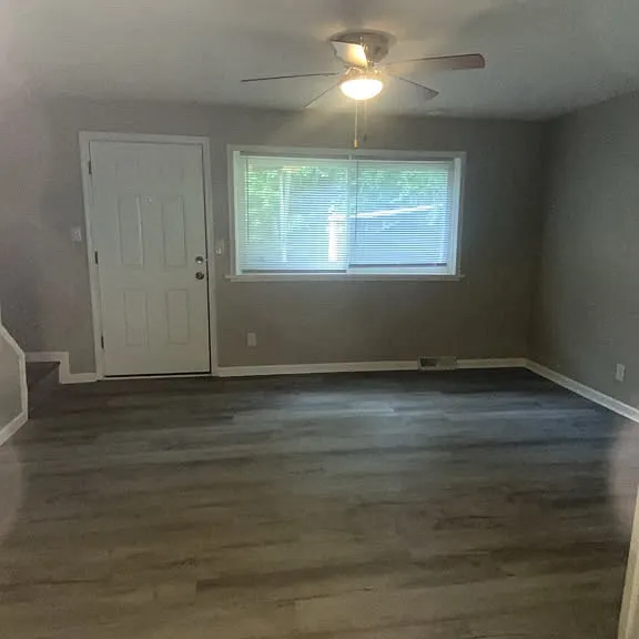 33507 Berville Ct — Photo 10