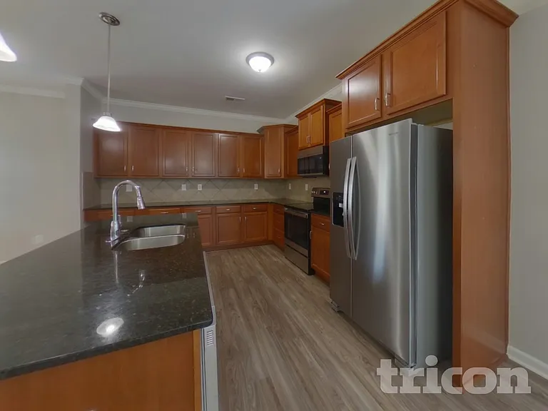 121 English Oak Ln — Photo 8