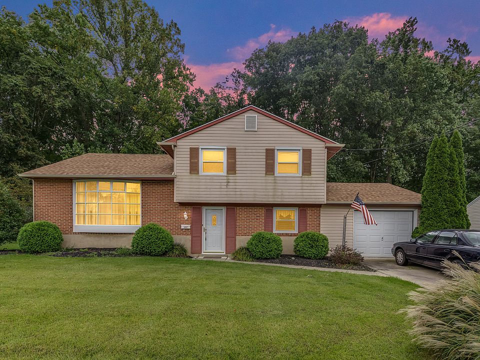 1st image of 307 Woods Ln