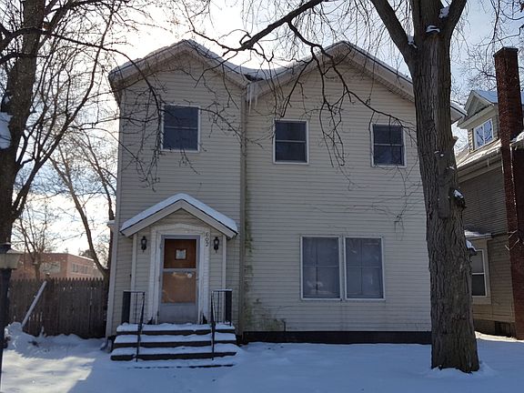 2nd image of 602 W Colfax Ave