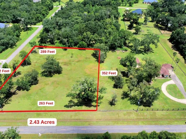 17303 Hamill Dr, Rosharon, TX 77583