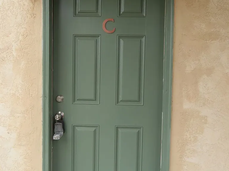 2720 Fairway Dr — Photo 1