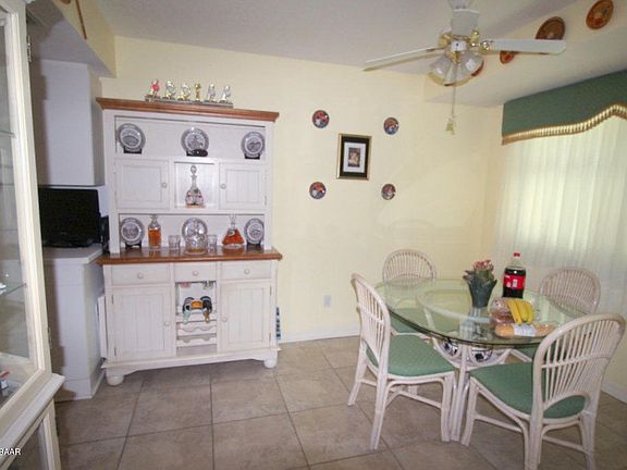 4th image of 4 Oceans West Blvd APT 206A