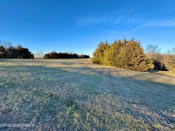 4217 Catalina Dr #4208, Jefferson City, MO 65109