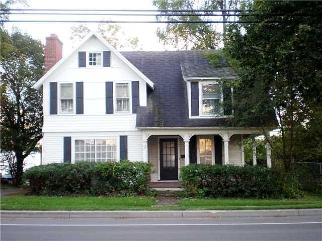 1st image of 139 East Ave