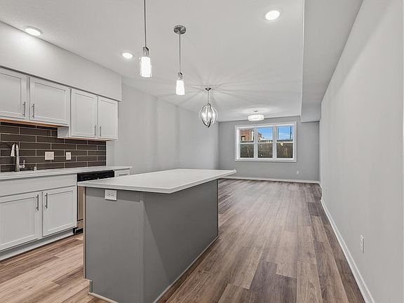2nd image of 956 19th Ave NE #1