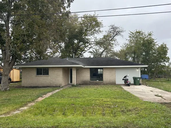 207 Sunset Heights Ave, Dayton, TX 77535