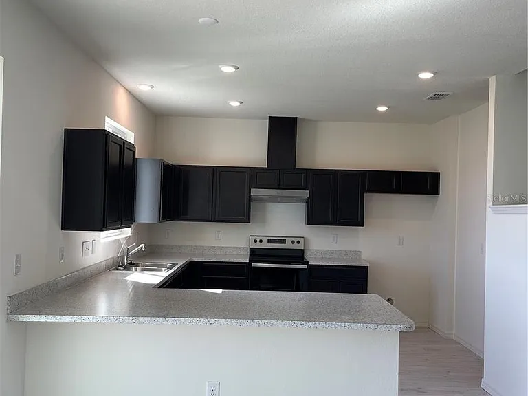 9581 Sandy Bluffs Cir — Photo 4