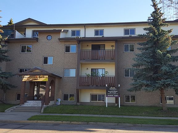 2nd image of 5030 49th Ave