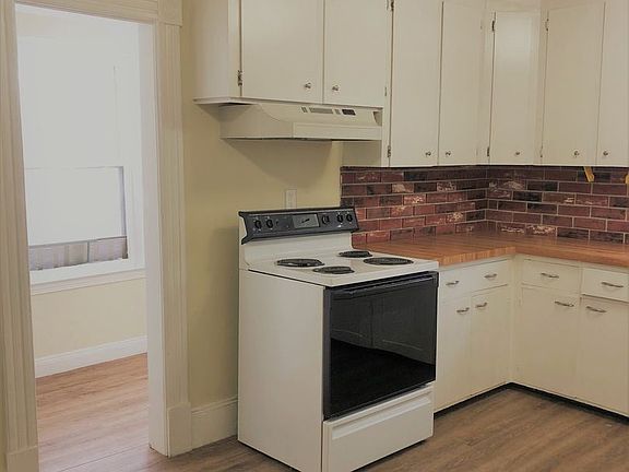 2nd image of 49 Parker St #1