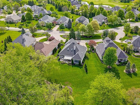 3rd image of 774 Yankee Trace Dr