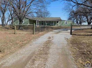 6488 K4 Hwy, Meriden, KS 66512