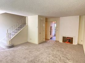 Williamsburg House Apartments