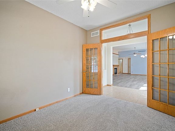 3rd image of 1665 Waters Edge Dr