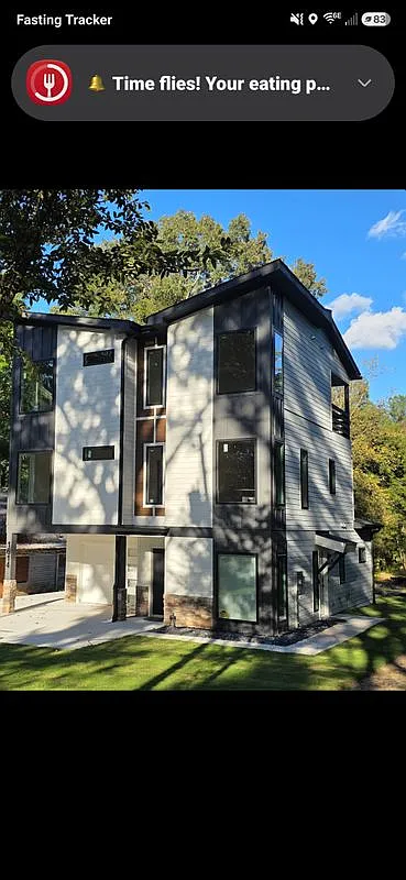 2 bed, 1.0 bath, 640 sqft, $1,875 — Photo 1