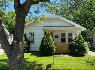 3226 Grayson St, Ferndale, MI 48220