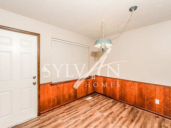 3rd image of 1733 English Knoll Cir