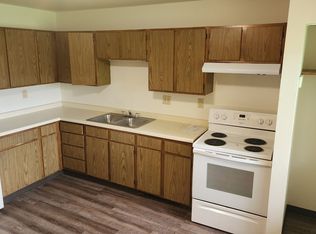 1115 12th St #1, Baraboo, WI 53913