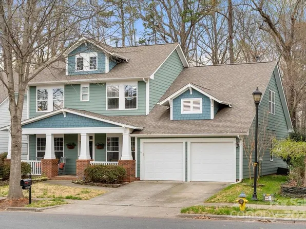 17335 Harbor Walk Dr, Cornelius, NC 28031