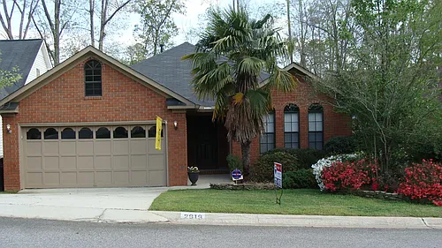 2919 Pointewest Dr Photo 1