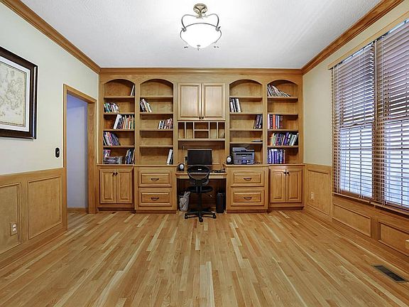 5th image of 5877 Hunter Pl