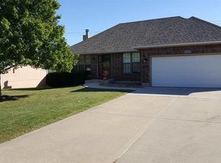 904 Coventry Ct, Warrensburg, MO 64093